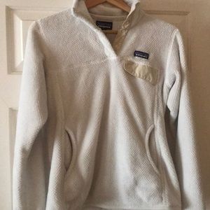 Patagonia off white cream fleece size Medium